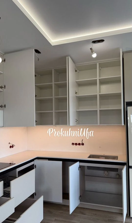 Кухни на заказ в рассрочку, современная кухня
